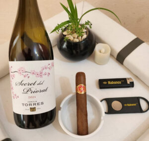 Maridaje de vinos con Habanos. Secret del Priorat y la vitola Juan López Robusto.